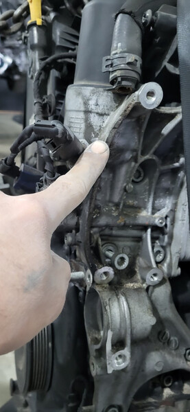 Под масляний фильтр Volkswagen Golf 7  2016 универсал 1.8 Бензин Черкассы