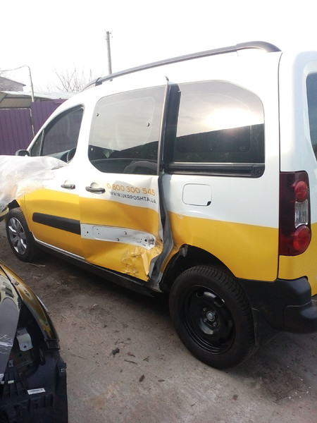 Двері задні Citroen Berlingo  2018 1.0 Дизель 
