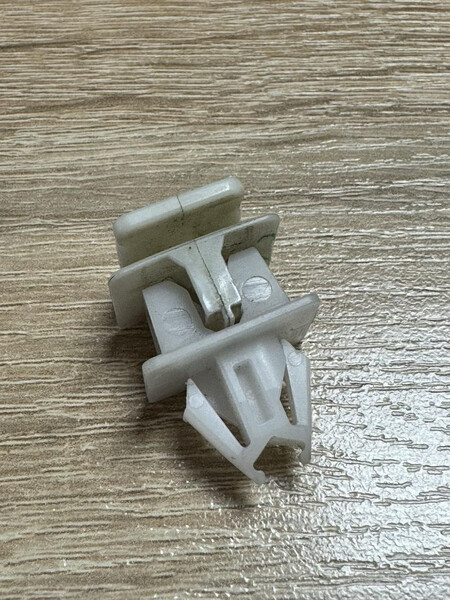 Клипса бампера Lincoln Aviator  2021 3.0 Бензин 