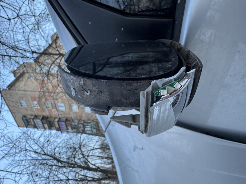 Зеркало левое Volkswagen Golf 5  2004 хэтчбек 1.4 Бензин Киев