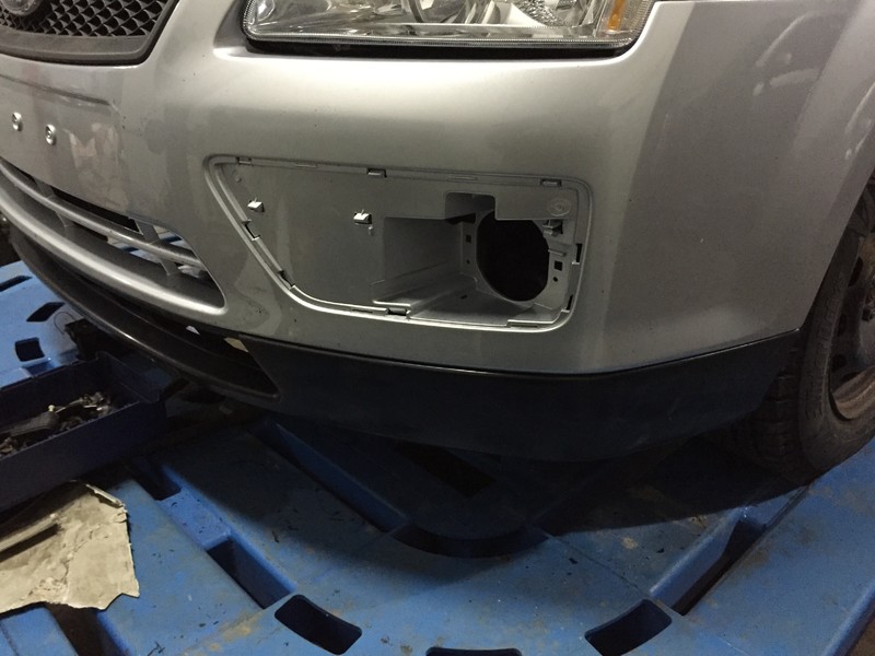 Заглушка противотуманки Ford Focus 2  2005 1.8 Бензин Умань