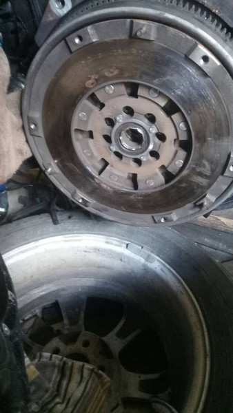 Маховик демпфер 0532l5 415014010 Citroen C8  2006 2.2 Дизель Черновцы