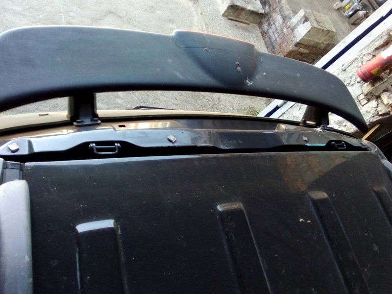 Облицовка крышки багажника SSangYong Rexton 2005 г.  3.2 л бензин Херсон