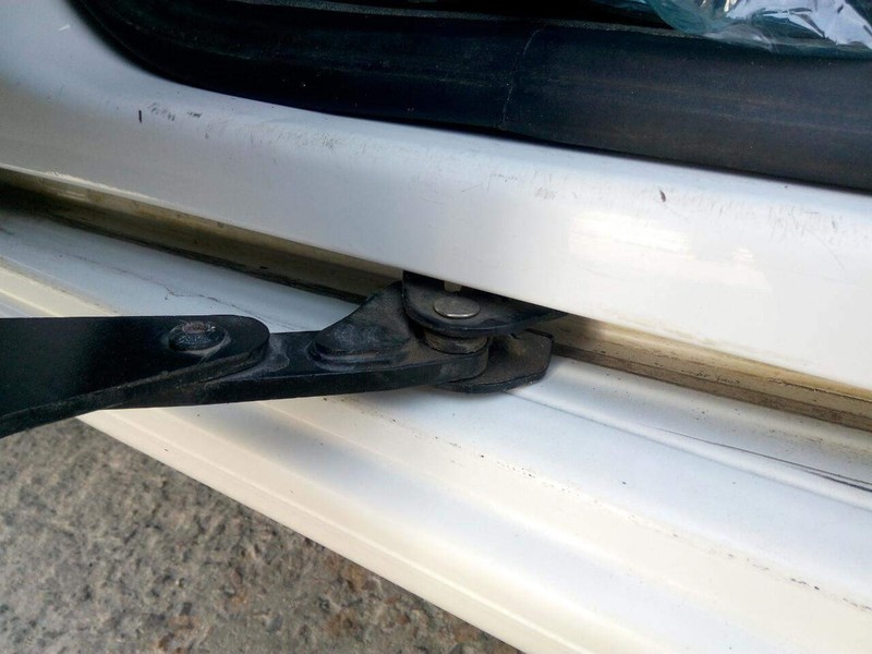 Ролик сдвижной двери 2K0 843 398 B   Volkswagen Caddy