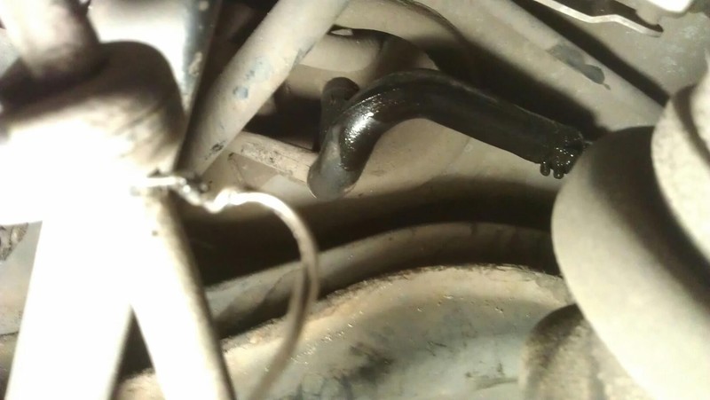 Патрубок сапуна A2104764626   Mercedes E-Class