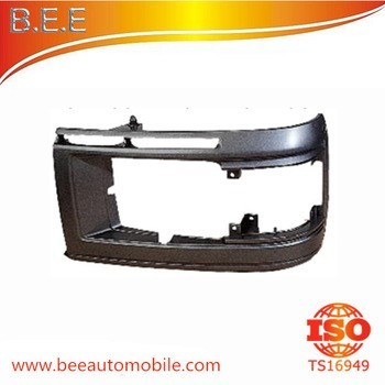 Рамка левой фары Nissan Urvan  1991 2.5 Дизель 