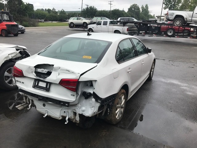 Ліхтар задній 5С6945096F   Volkswagen Jetta