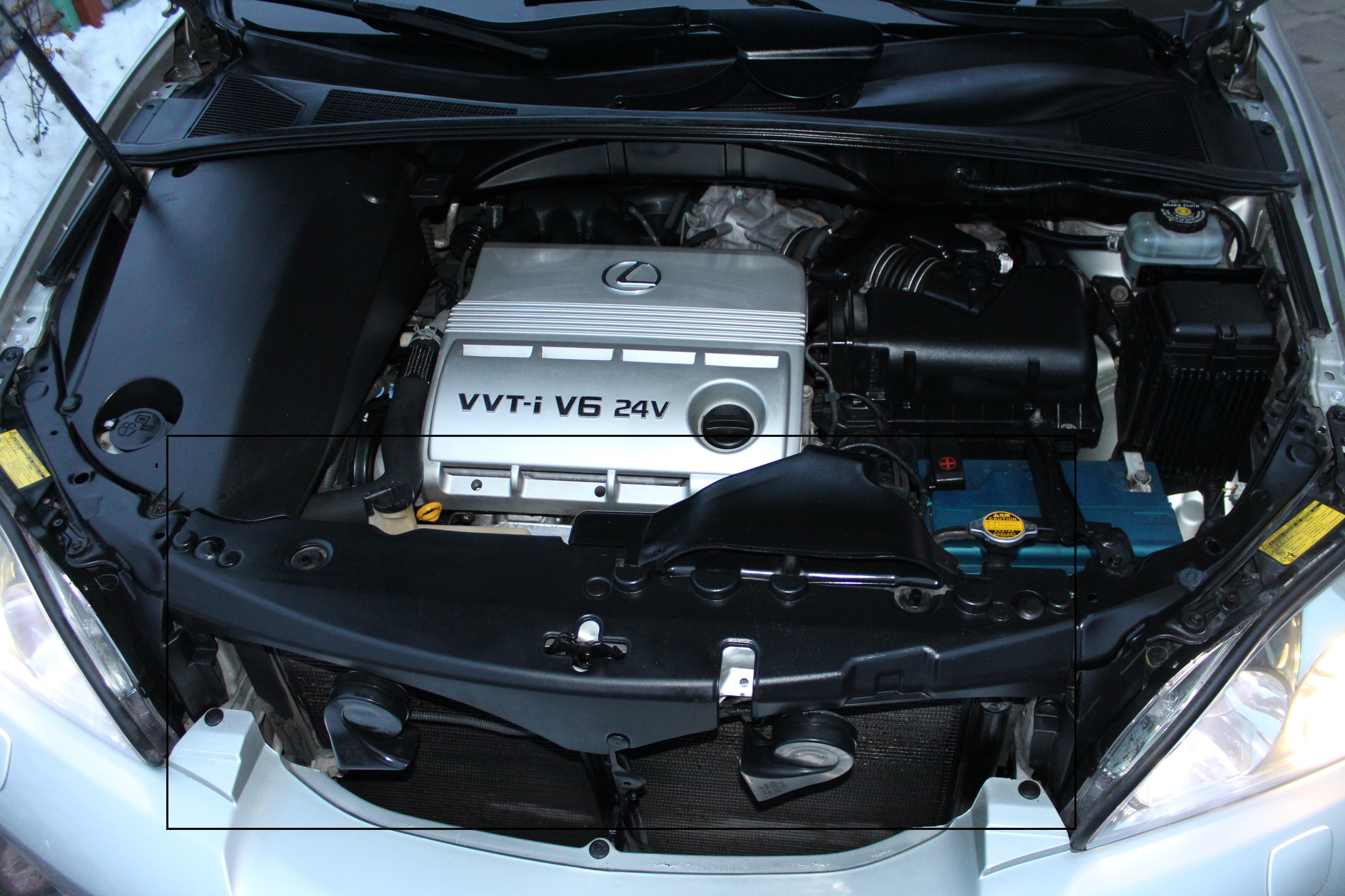 Пласмаса под капот на установочной панели Lexus RX 300 2005 3.0 Бензин Хмельницкий