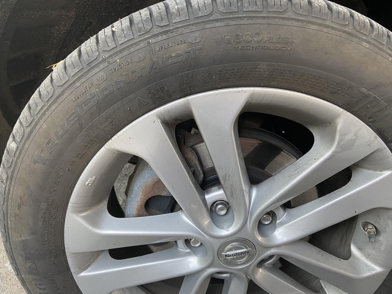 Шина truecontact continental 215-55-17 Nissan Juke  2016 1.6 Бензин 