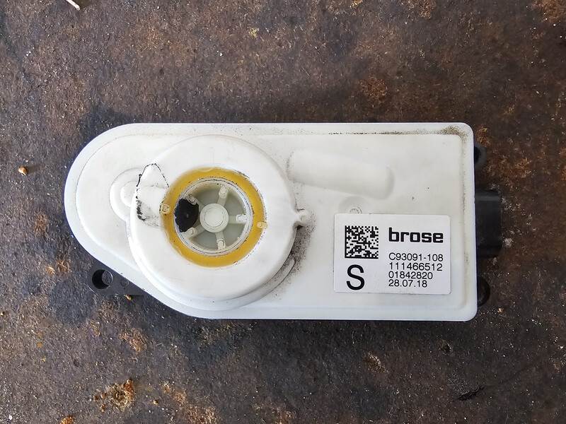 Мотор жалюзи BMW X3  2018 2.0 Бензин 