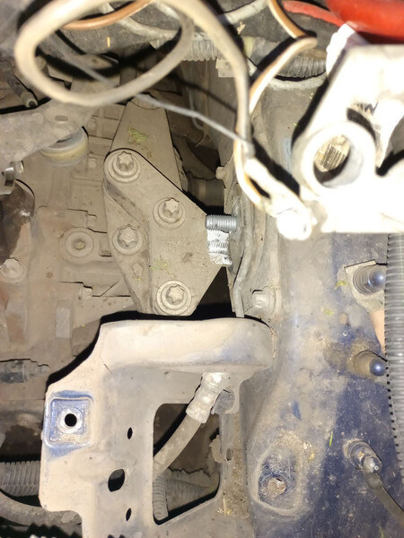 Кронштейт Opel Astra 2006 г.  Полтава