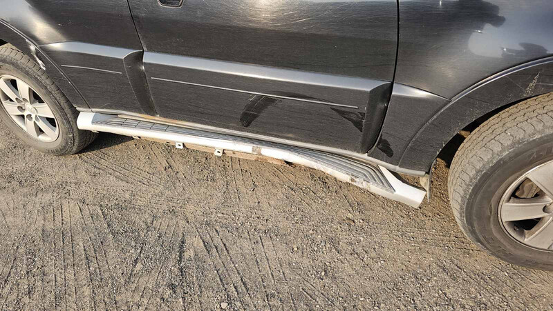 Подножка правая Mitsubishi Pajero Wagon  2008 3.2 Дизель 