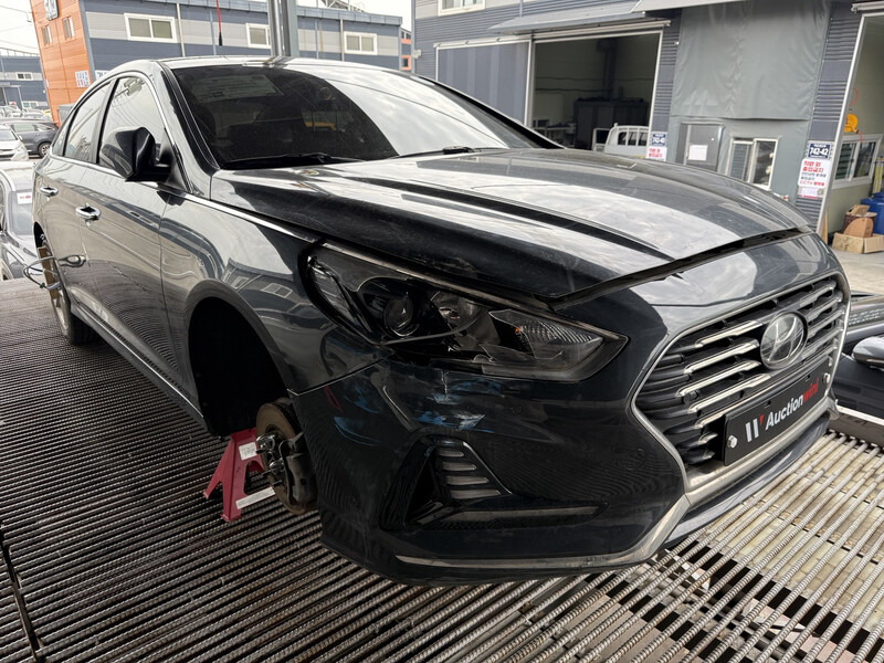 Правое переднее крыло и фара Hyundai Sonata 7 2018 г.  2.0 л бензин Киев