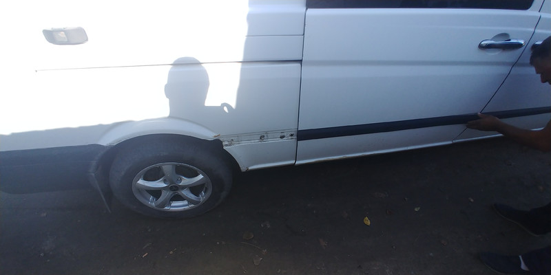 Молдинг заднего правого крыла кузов экстралонг Mercedes-Benz Vito  2006 2.2 Дизель Херсон