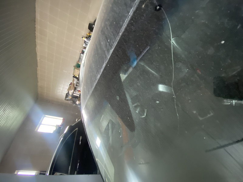 Стекло лобовое Infiniti QX70  2014 3.7 Бензин Тернополь