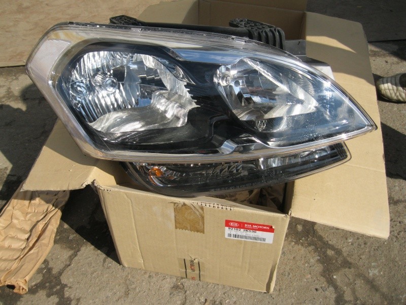 Фара правая Kia Soul хэтчбек 2013 г.  2.0 л бензин Киев