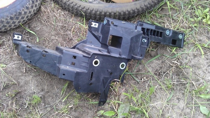 Правая нижняя часть телевизора Nissan Murano Z50  2007 3.5 Бензин 