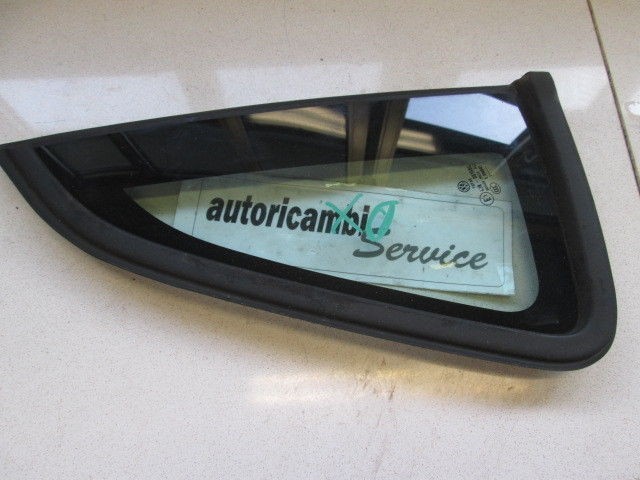 Форточка задня права 6R4845298FNVB   Volkswagen Polo