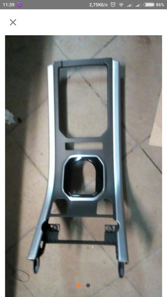 Накладка центральной консоли Land Rover Range Rover Evoque 2012 г.  2.0 л дизель Киев