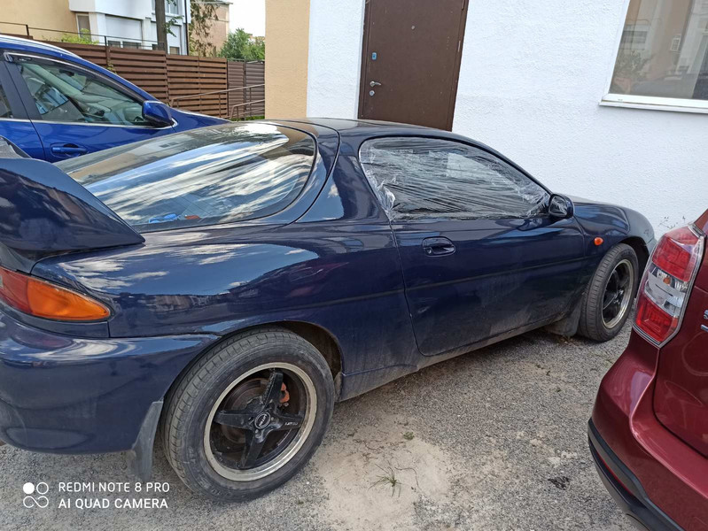 Стекло боковое правое, левое Mazda MX-3  1994 хэтчбек 1.8 Бензин Харьков