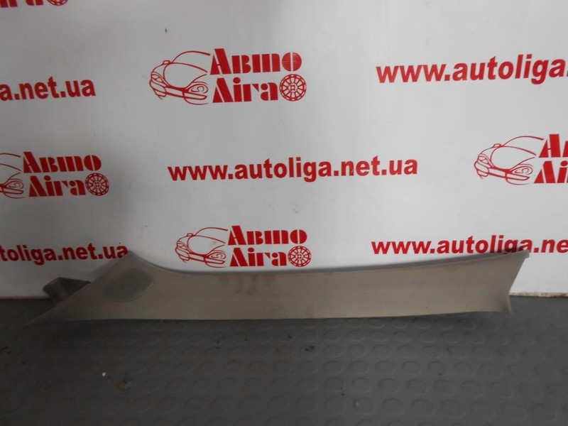 Накладка левая передняя Nissan Maxima A33  2001 2.0 Бензин Киев