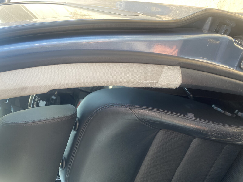 Пластик салона стойка водительская внутренняя со значком airbag Skoda Octavia A5  2007 хетчбек 1.6 Бензин 