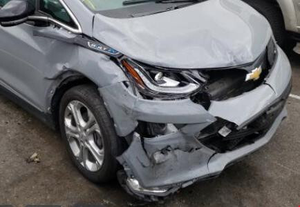 Капот Chevrolet Bolt  2019 хетчбек 60.0 Электро 