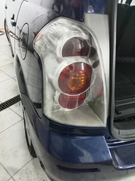 Стекло заднего фонаря Toyota Corolla Verso  2005 универсал 1.6 Бензин Хмельницкий