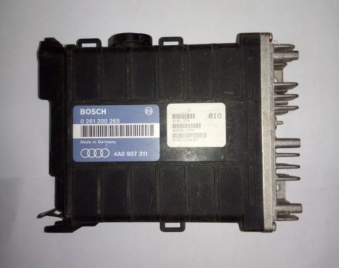 Электронный блок управления двигателем 0261200265   Audi 100