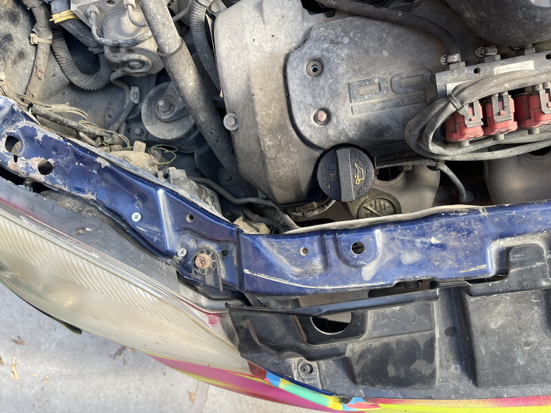 Передня рамка Suzuki Ignis  2004 хэтчбек 1.3 Бензин Тернополь