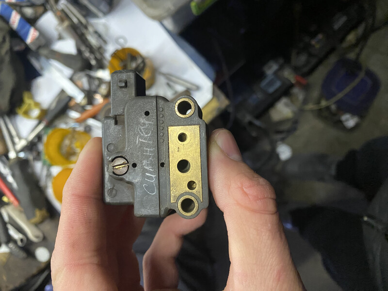 Электрогидравлический регулятор управляющего давления Audi 80 B4  1992 2.3 Бензин Львов