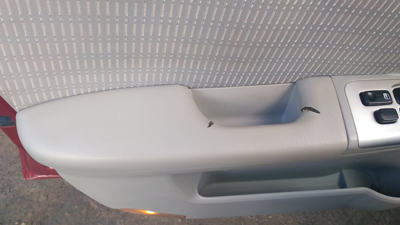 Подлокотники дверей Kia Cerato  2007 2.0 Бензин 