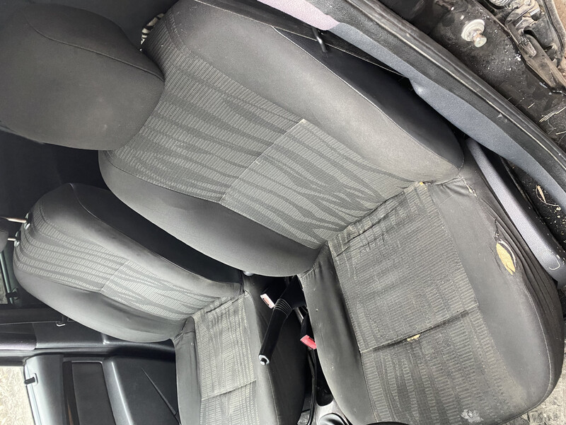 Переднє сидіння Renault Duster  2011 1.6 Бензин 