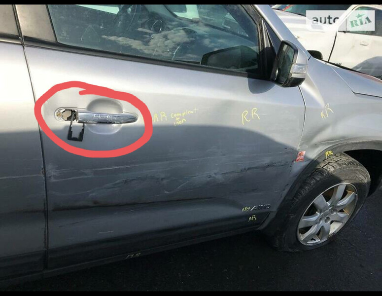 Ручка дверей права Kia Sorento  2012 2.4 Бензин 