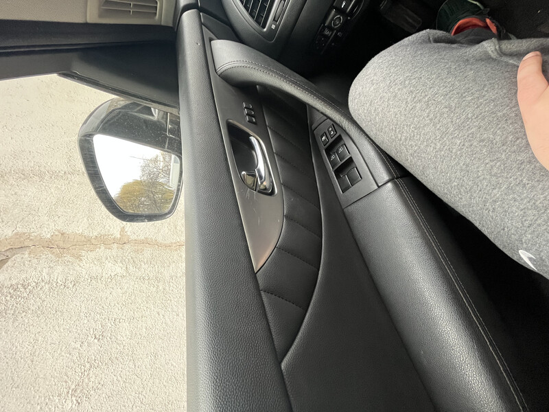Водительськую карту Infiniti QX70  2015 3.7 Бензин 