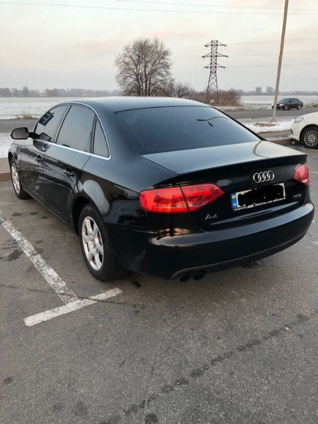 Фонари задние наружные (в крылья) левый и правый Audi A4 В8 2011 2.0 Бензин Ровно