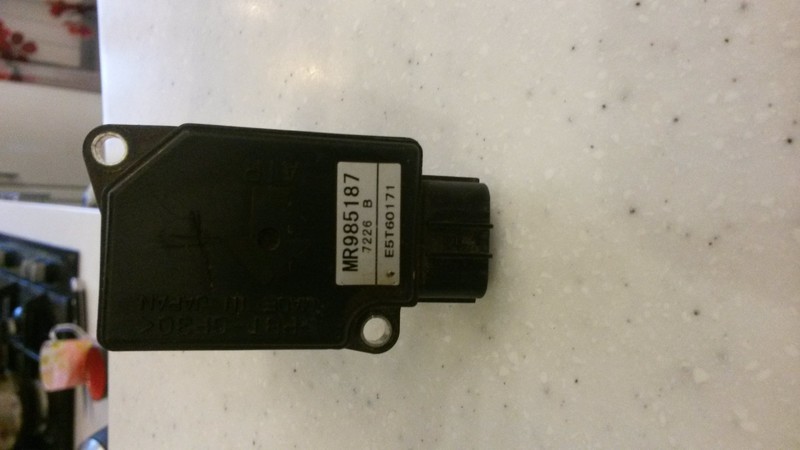 Датчик расхода воздуха Mitsubishi Pajero Wagon  2007 3.0 Бензин Каменское
