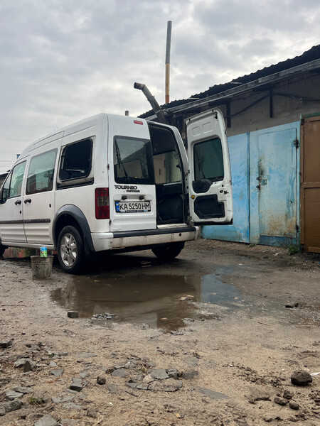 Скло кузовне ліве заднє жабра Ford Tourneo Connect  2007 1.4 Бензин Киев