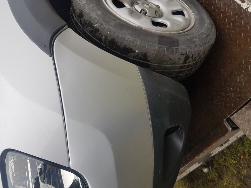 Накладка переднього бампера ліва Renault Duster  2016 3.0 Дизель 