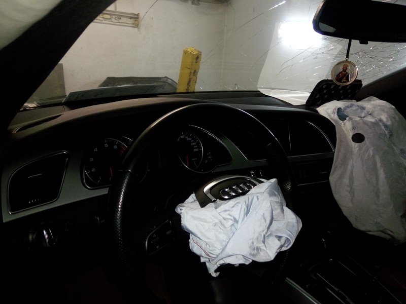 Подушка безопасности водителя и пасажыра. Audi A5  2008 купе 1.8 Бензин Киев