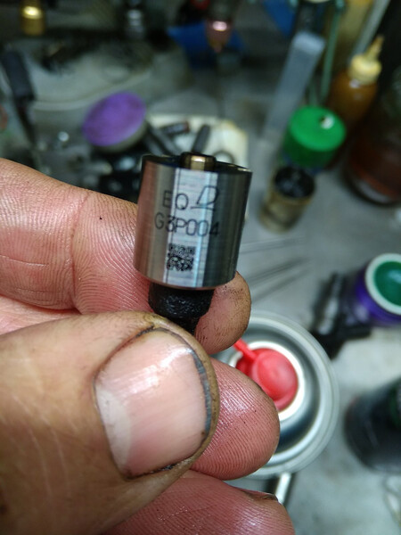 Розпилювач форсунки Toyota RAV4  2013 универсал 2.2 Дизель Нововолынск