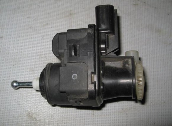 Автокоректор фар Mazda 3 BK хетчбек 2007 р.  2.3 л бензин Київ