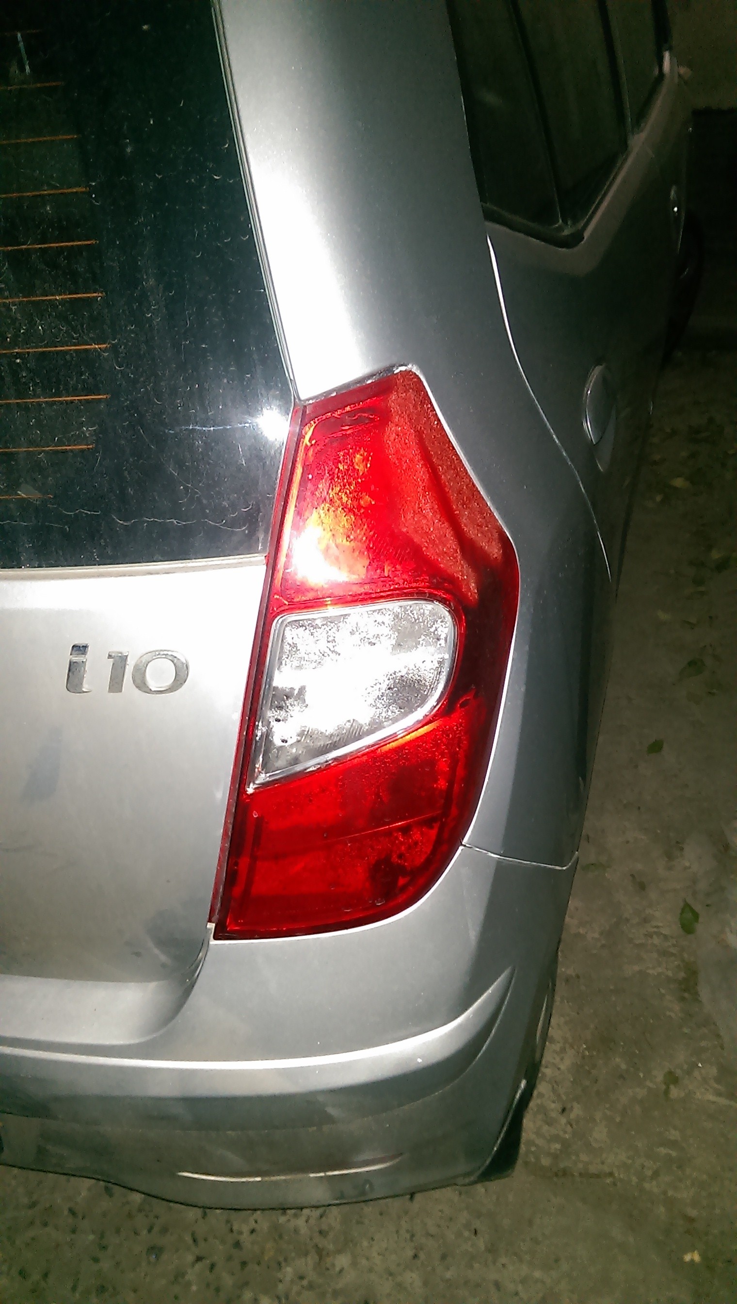 Задняя противотуманная фара Hyundai i10  2011 1.1 Бензин Днепропетровск