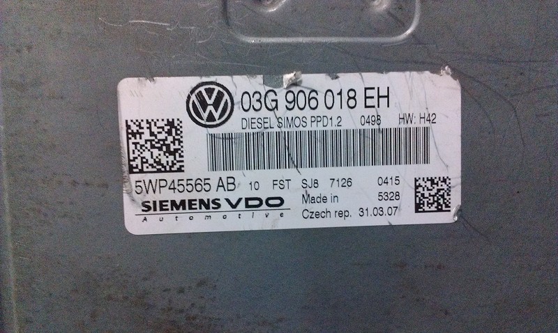 Электронный блок управления двигателем 03G906018   Volkswagen Touran