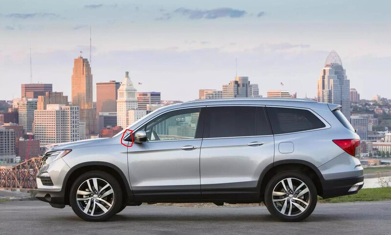 Декоративная накладка крыла правая Honda Pilot  2017 3.5 Бензин 