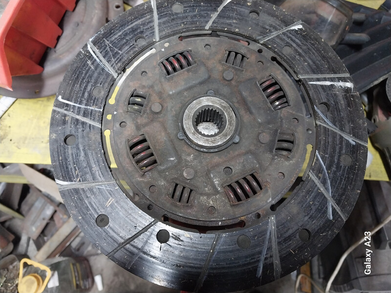 Счеплення Volvo 360 1988 г.  2.0 л бензин Бровары