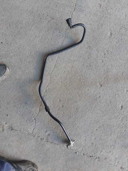 Трубка от вакуумного насоса к вакууму Mercedes-Benz Sprinter  2011 3.0 Дизель Черновцы