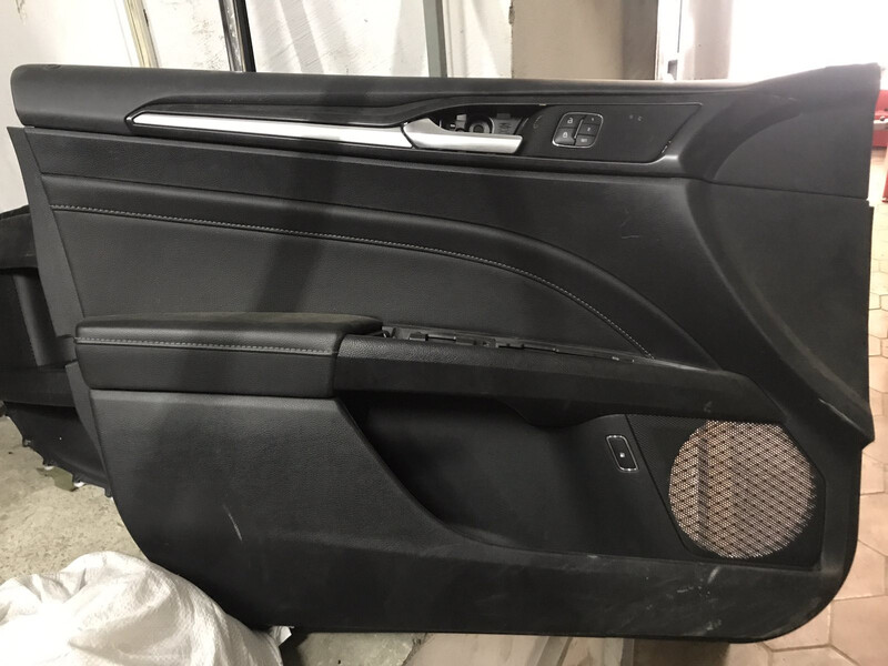 Задняя левая карта двери Ford Fusion titanium 2018 2.0 Бензин Одесса