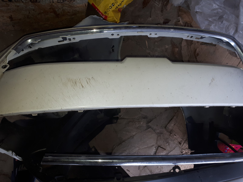 Хром обводка вокруг решеток бампера Mitsubishi Outlander XL  2013 2.4 Бензин Херсон
