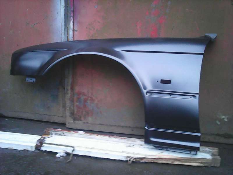 Крило переднє KH0057 313   BMW 5 Series